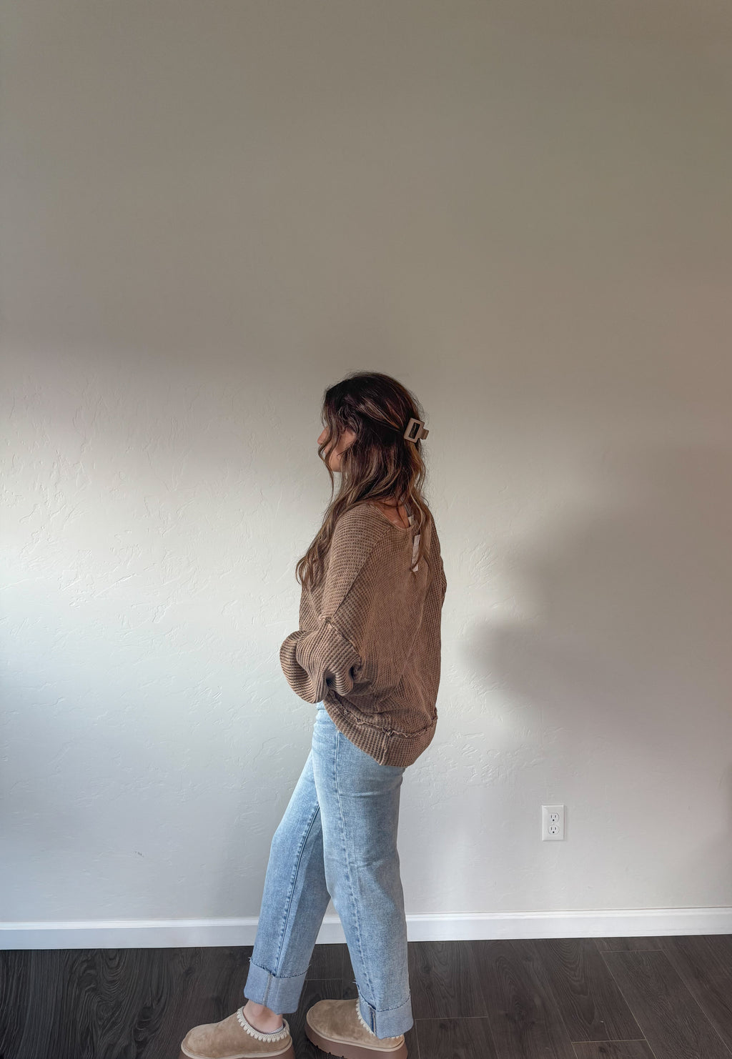 Mineral dyed raw edge loose top (Brown)