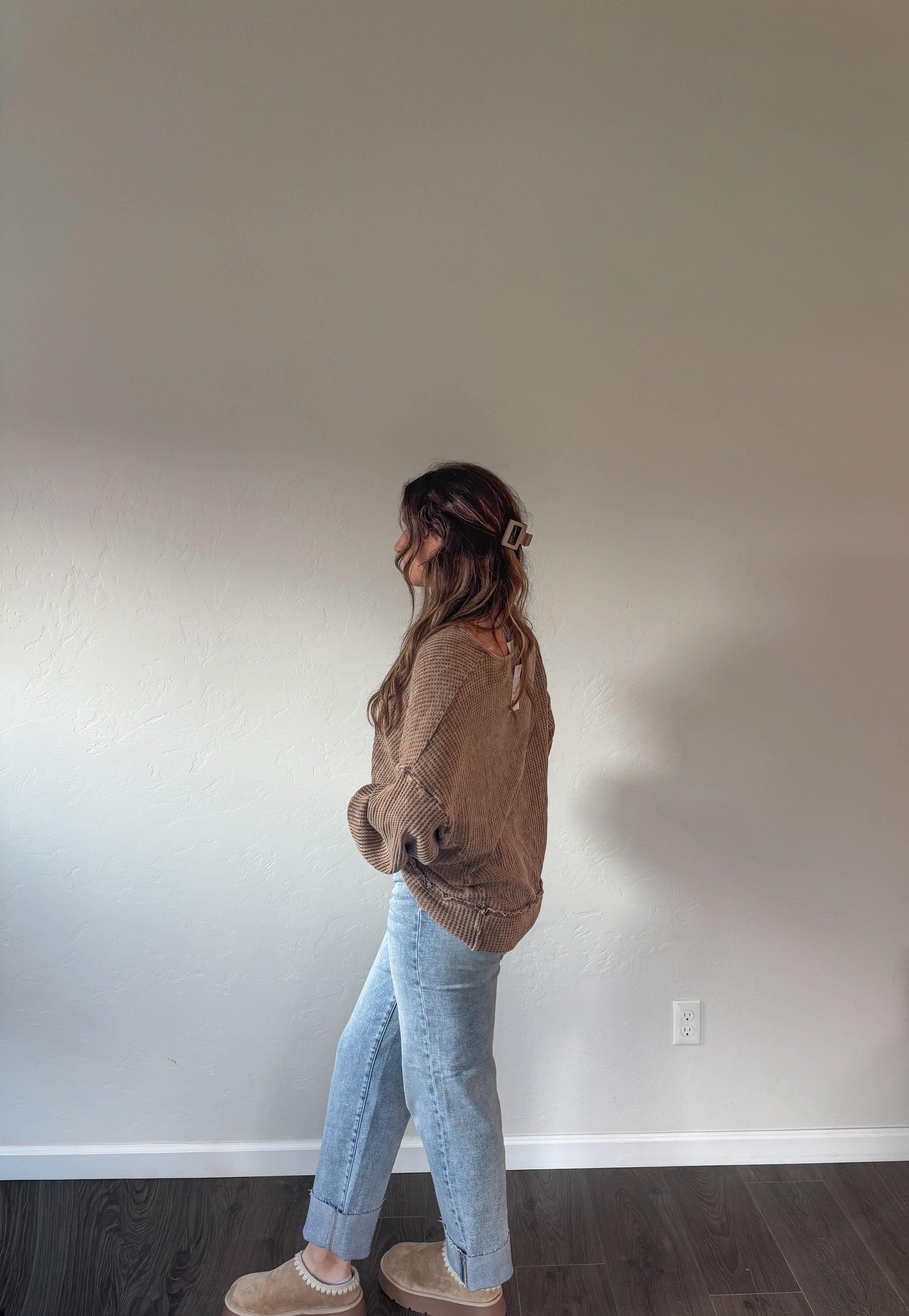 Mineral dyed raw edge loose top (Brown)